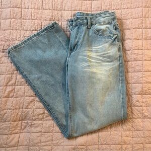 Low Rise Baggy Jeans